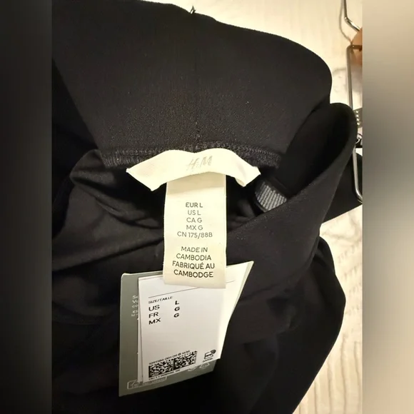 BNWT “2 for 1” H&M Black High-Waist Trousers - Picture 4 of 6